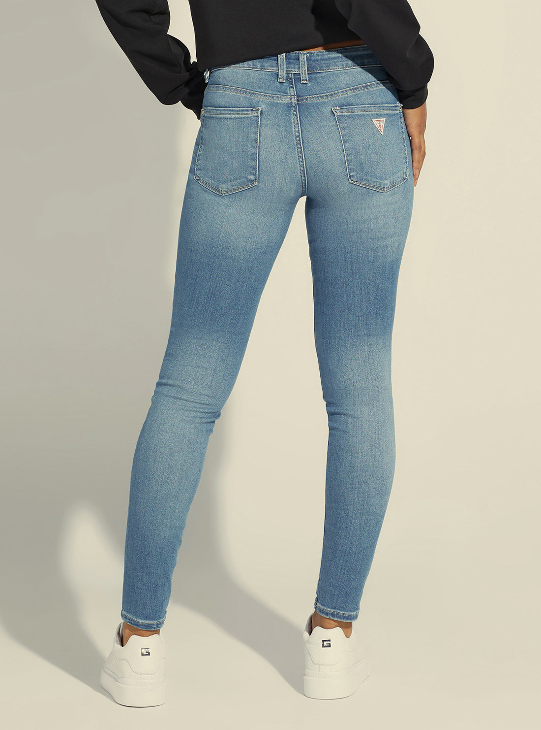 Annette Mid-Rise Skinny Denim Jeans in Carrie Light Wash